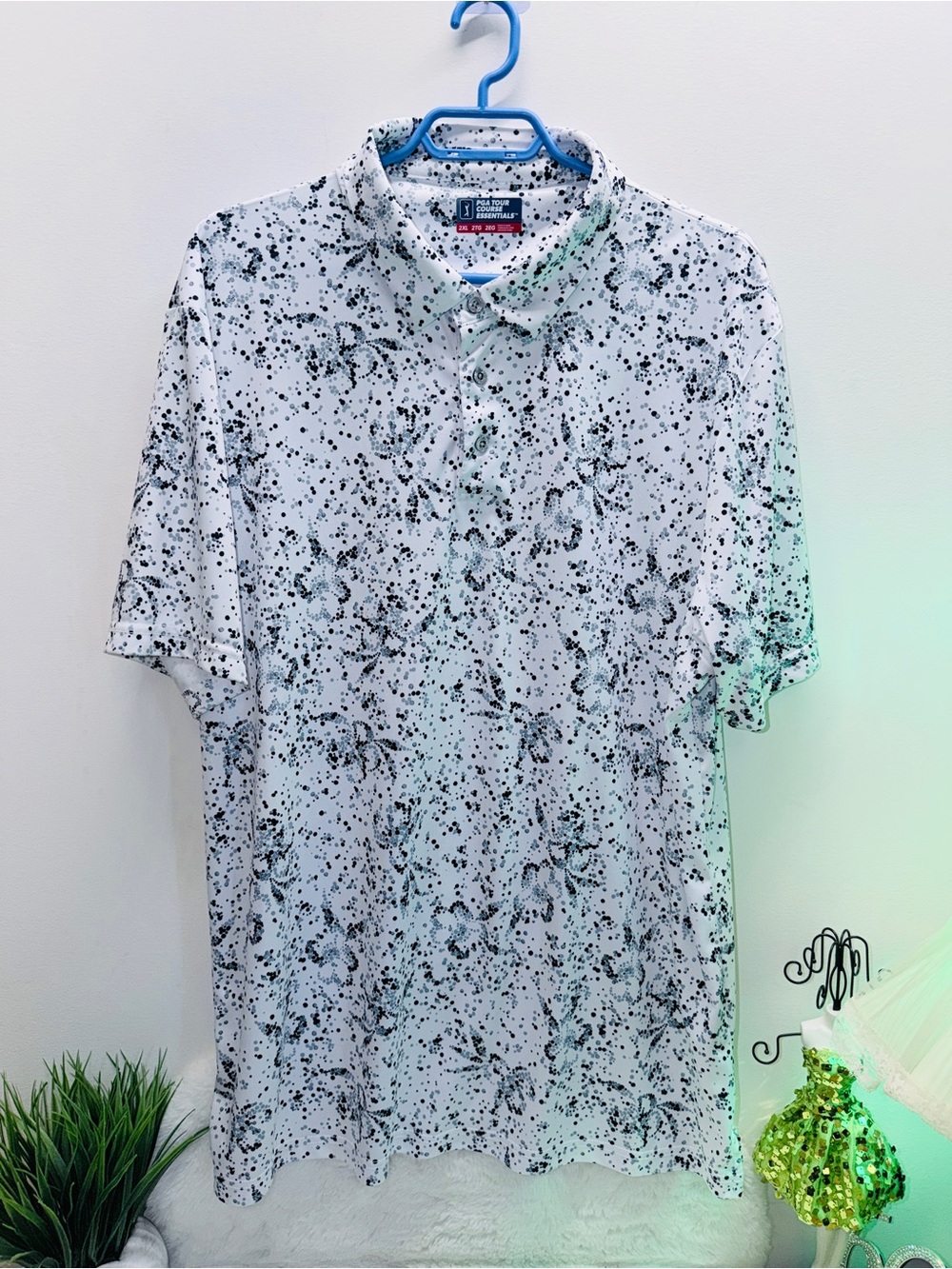 PGA Tour White Polo w/ Black Abstract Splatter Print ⛳️ Light Weight Golf Shirt